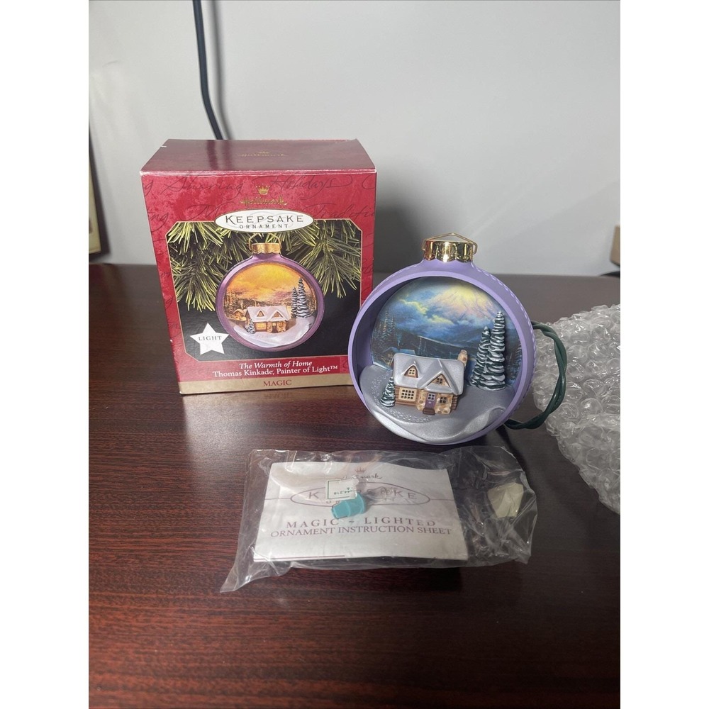 Hallmark Keepsake Ornament Warmth of Home Thomas Kinkade Painter of Light 1997